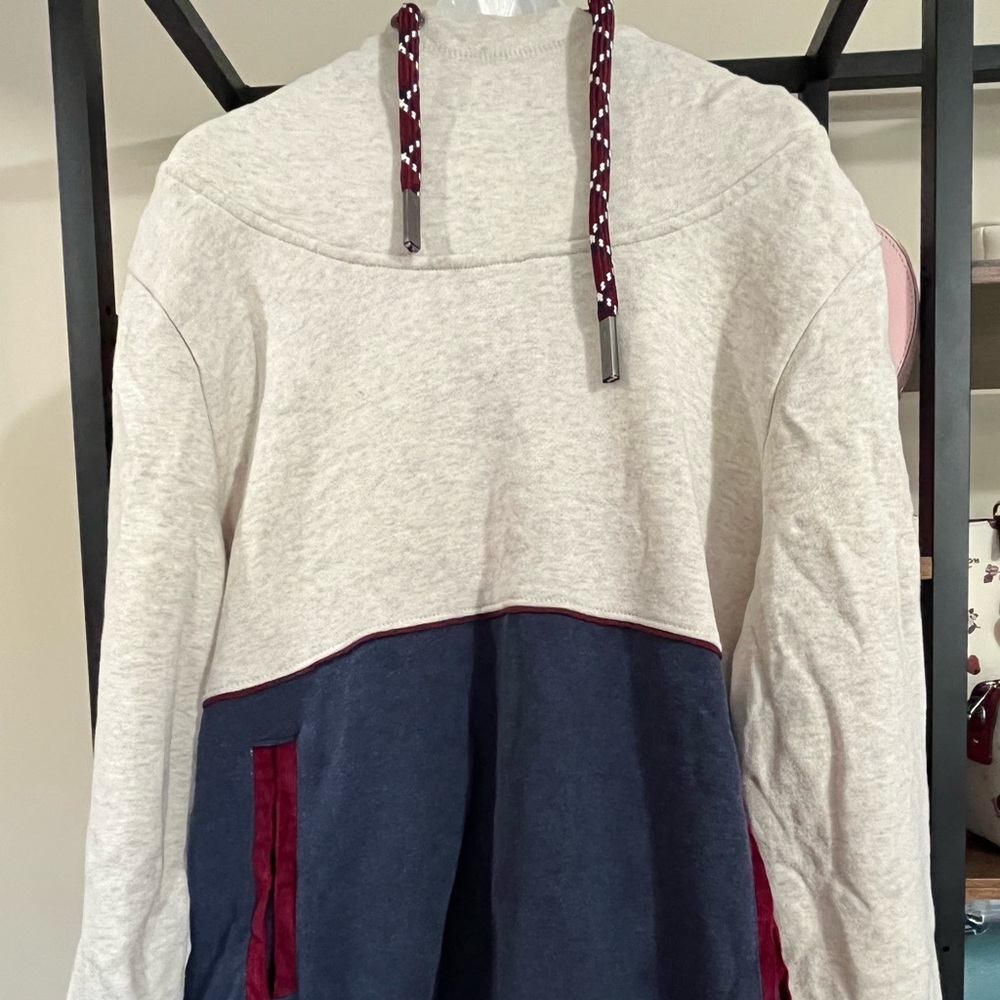 Dravus Hoodie from Zumies Size M Women